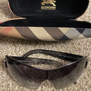 Burberry eye glasses